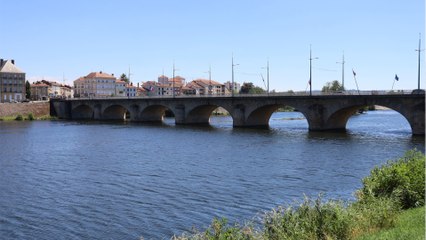 À Roanne, un jeune homme de 18 ans qui se baignait dans la Loire a été retrouvé noyé après avoir passé 30 min dans un trou à cinq mètres sous la surface