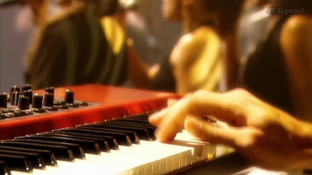 Michel Sardou  Je viens du sud en duo avec Chimène Badi 2005