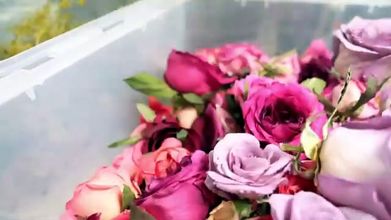 Artist Making Tables with Real Flowers! A Korean Resin Table Where Emotion Meets Technique