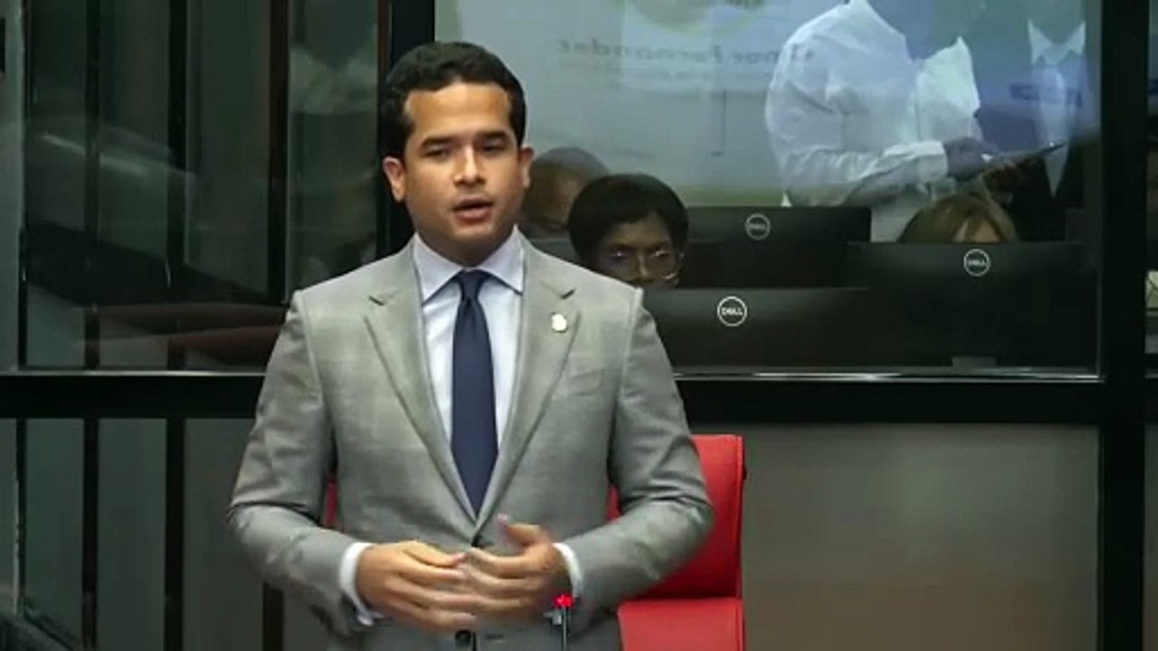 Omar Fernández: estudiantes deben ser prioridad ante falta de cupos escolares