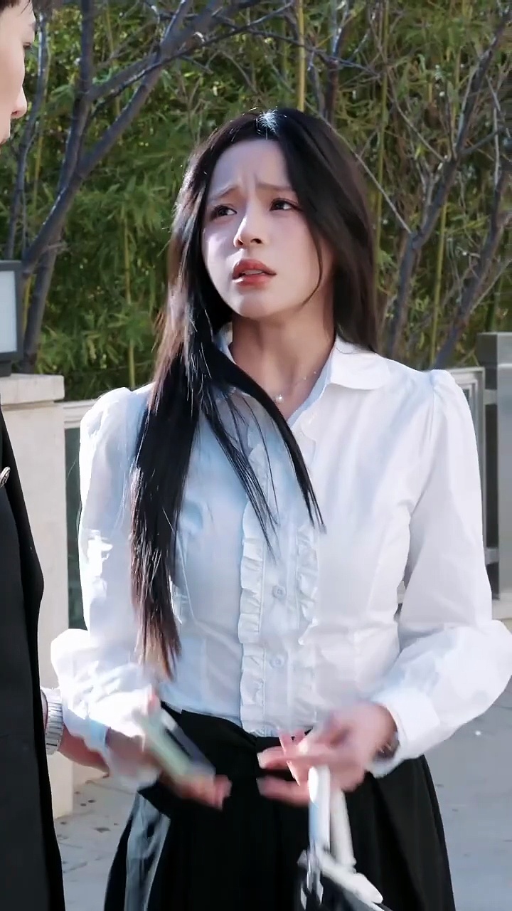 POST-MARRIAGE CALL IS IN PROGRESS . FULL MOVIES ENGLISH SUB