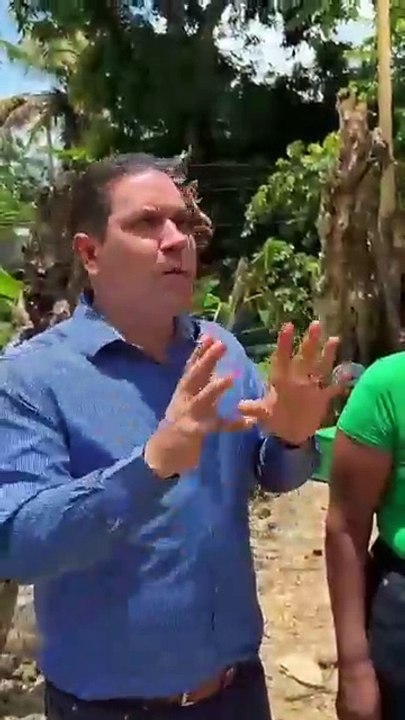 Diputado José Luis Abreu entrega vivienda a madre soltera en Rincón, distrito municipal de Jima