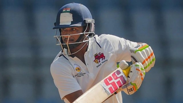 क्रिकेटर Musheer Khan ने England में काटा गदर !