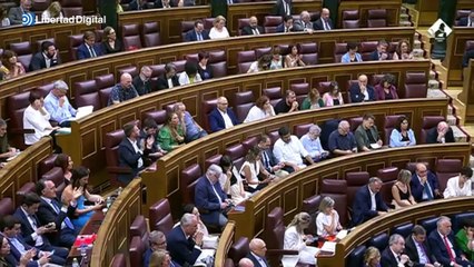 La exaltada intervención de Rufián en el Congreso al grito de "cállense"