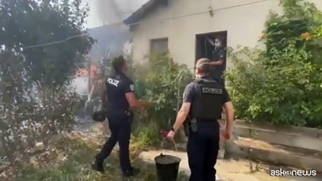 A Marsiglia le fiamme non sono ancora domate