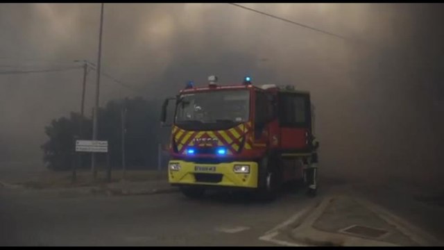 A Marsiglia le fiamme non sono ancora domate