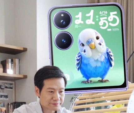 Espectacular cómo el Xiaomi MIX Flip 2 crea un avatar animado de una foto de tu mascota usando la IA