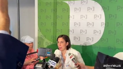 Schlein: bonus trasporti per gli studenti, fino a 300 euro l'anno