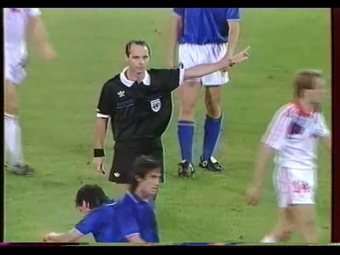 1990 FIFA World Cup - Italy v. Czechoslovakia