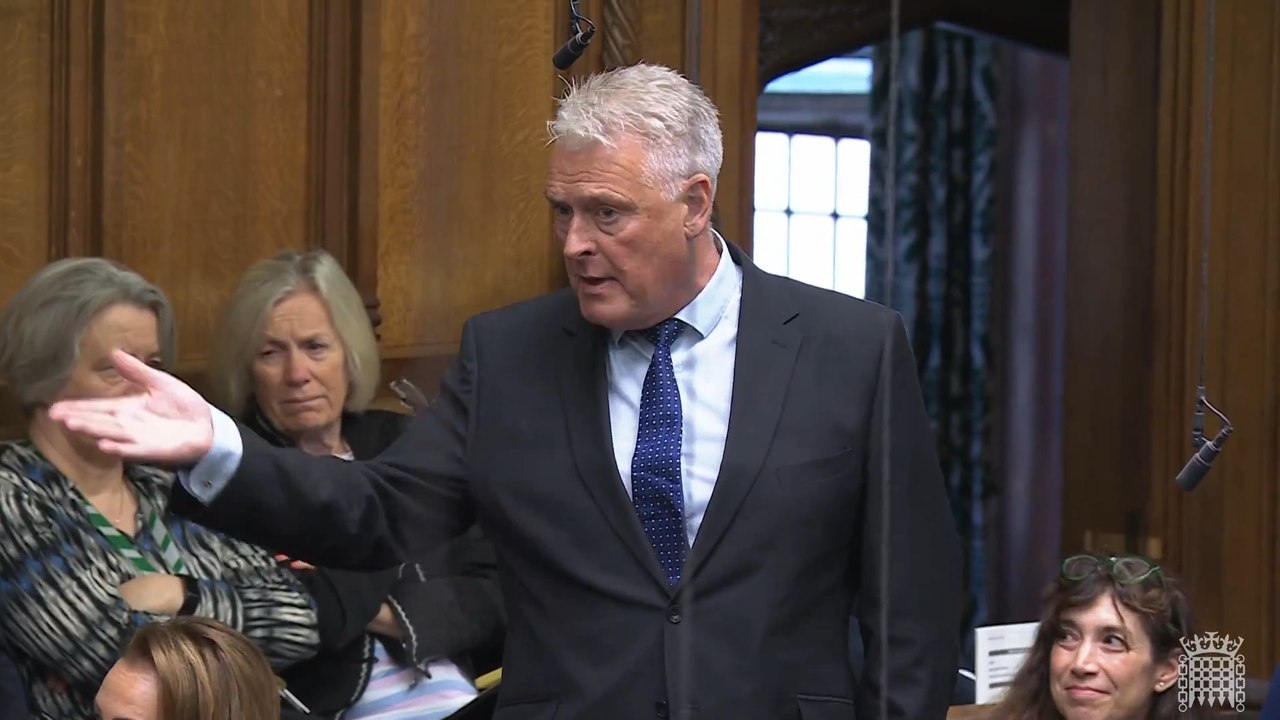 'I couldn't hear a word!' Lee Anderson unmasks 'disrespectful' MP who shouted down Nigel Farage in fiery PMQs