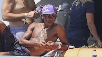 Lamine regala un show durante sus vacaciones en Shanghái