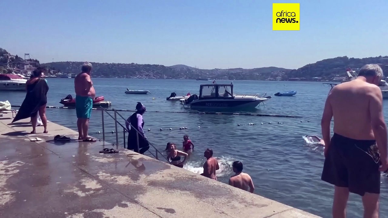 Turkey swelters under soaring heatwave as temperatures expected to go higher