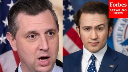 'No Relevant Experience': Seth Magaziner Rips Trump Over 22-Year-Old Appointee To Anti-Violence Post