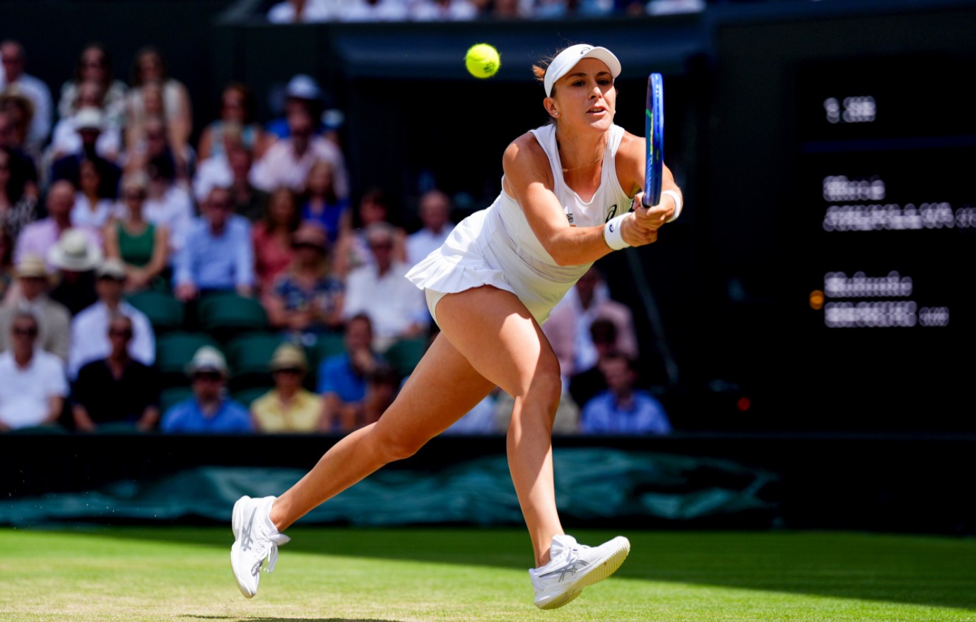 Wimbledon : Bencic rejoint Swiatek en demie