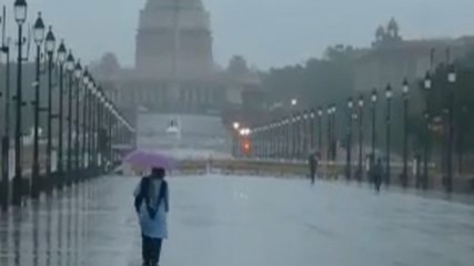 Delhi-NCR में भारी बारिश, रेड अलर्ट जारी