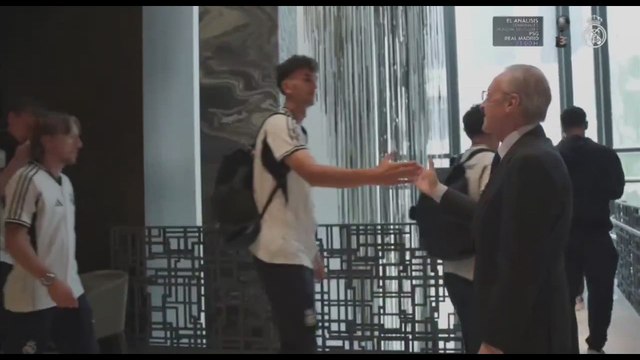 El saludo de Florentino a la plantilla