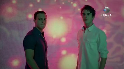 26. Amanecer (Gunesi Beklerken), en español