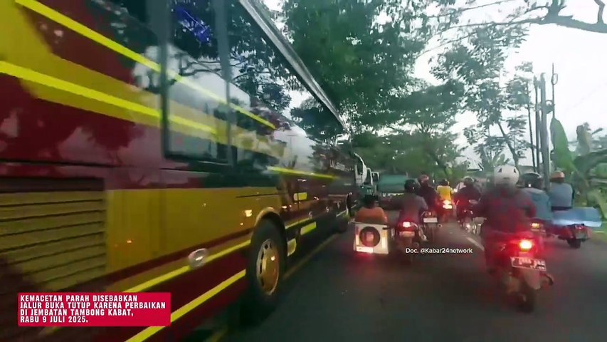 Kemacetan di Kabat Karena Ada Perbaikan Sasak Jalan di Tambong