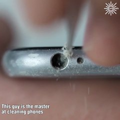 Cleaning an absolutely filthy mobile phone!