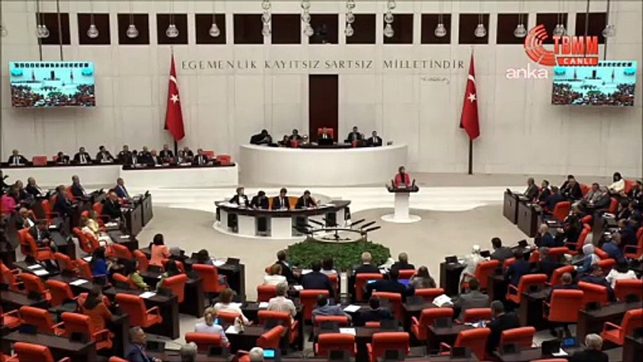 Emekli maaşı 35 bin TL olsun dedi, AKP'liler kahkaha attı