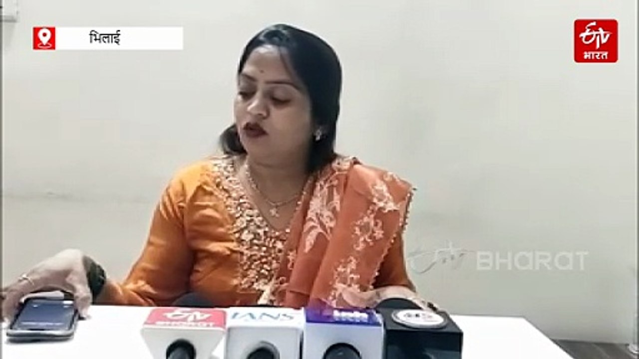 भिलाई में 'जहरीला पानी'; फैक्ट्रियों के बाहर लोगों का प्रदर्शन, वार्डवासियों ने कहा- फैक्ट्री से निकल रहा केमिकल