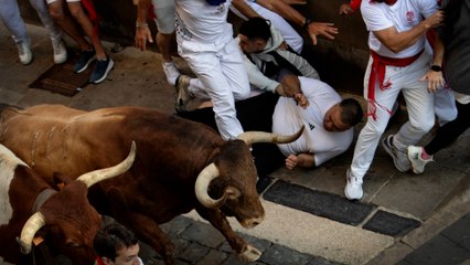Vídeo de los mejores momentos del cuarto encierro de San Fermín 2025, hoy 10 de julio