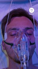 Comment savoir si ton pote dort ou si il fait un coma ?