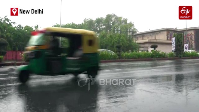 Heavy Downpours Cause Waterlogging And Traffic Snarls In Delhi