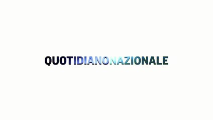 Maxi-incendio in un deposito di gomme a Merano