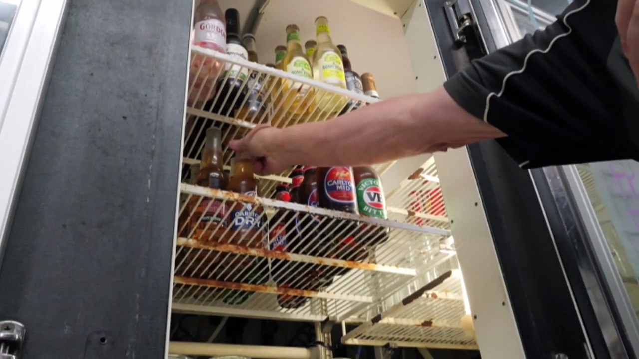 More small businesses use legal restructures to wipe debt with Australian Taxation Office approval