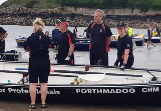 MYC Porthmadog Rowing women continue their winning streak at Moelfre
