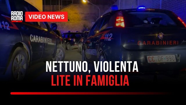Prende a martellate genitori durante lite, arrestato