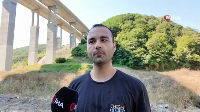 86 metre yükseklikten atlayış! İstanbul semalarında nefes kesen gösteri