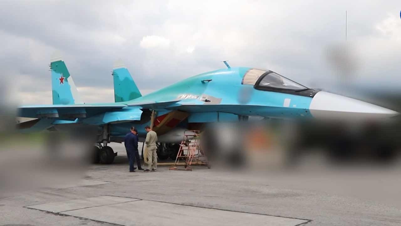 Video: Rusya Savunma Bakanlığı, Su-34 savaş uçağı filosunu genişletiyor
