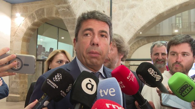 Mazón dice que Camps siempre tendrá su respeto y elude valorar su intención de liderar el PP