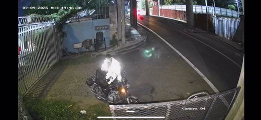 Jóvenes en moto son captados asaltando en Tegucigalpa