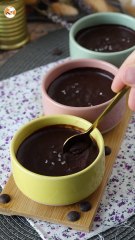La mousse al cioccolato perfetta: ultra golosa con un pizzico di sale