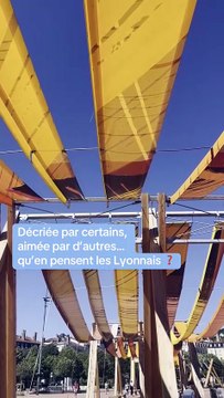 Les Lyonnais donnent leur avis sur Tissage urbain, l'oeuvre installée place Bellecour