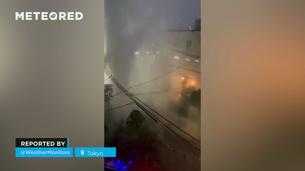 Heavy rain causes catastrophic flooding in Tokyo, Japan! Warnings have been issued alerting the population about the risk of disaster