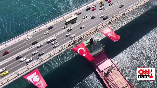 Demokrasi ve Milli Birlik Günü hazırlıkları başladı… Boğaz’ın incilerine Türk bayrakları asıldı