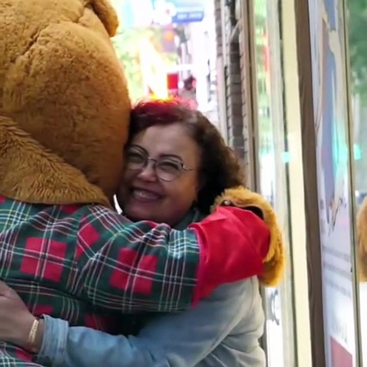 Ce SDF était aimé de tous.. 💔😭
