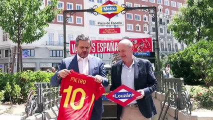 El Metro de Madrid se viste de rojo en apoyo a la selección española