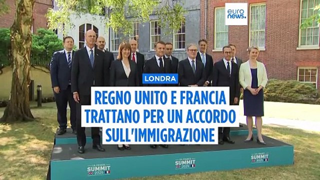 Regno Unito e Francia presenteranno accordo su immigrazione per combattere traversate della Manica