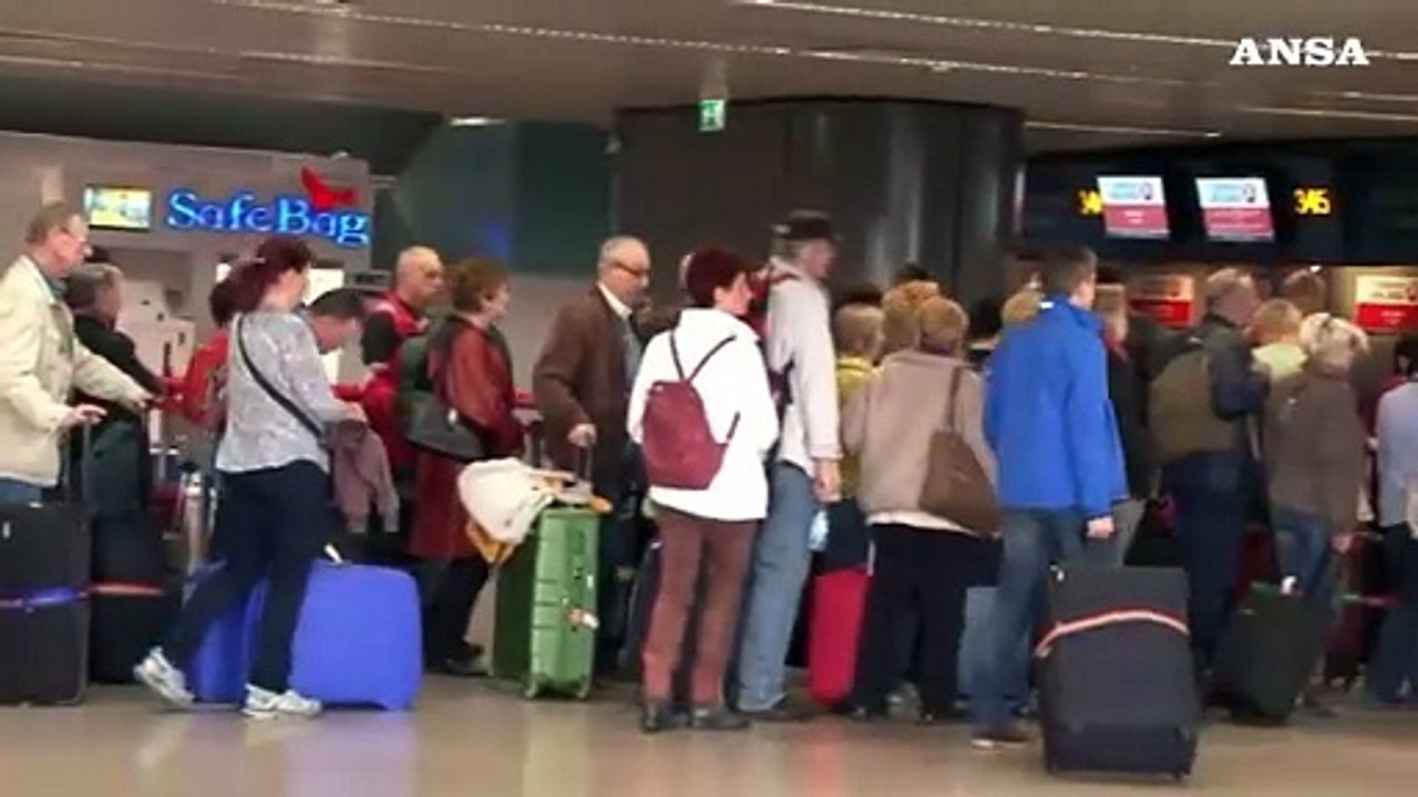 Stop ai documenti per i voli in Italia-Ue verso Schengen
