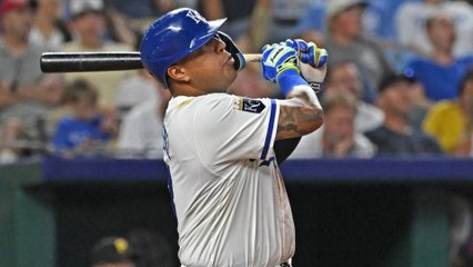 Salvador Perez Hits Two Home Runs in Royals' Victory