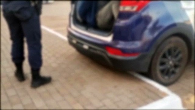 Homem é surpreendido com pedras de crack ao lado de escola no Interlagos