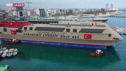 Depremzede öğrencilere okul olan gemi olası afetler için hazır bekletilecek