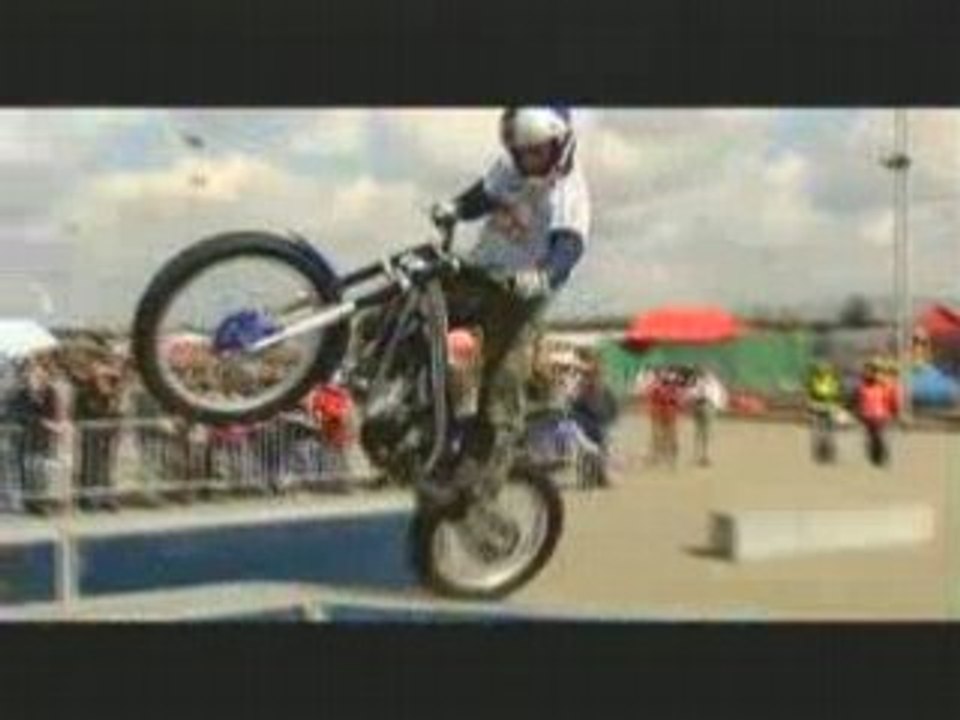 Stuntbiking_clip1]