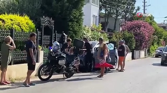 Alkollü kadın sürücünün kullandığı araç bahçe duvarına çarparak durabildi