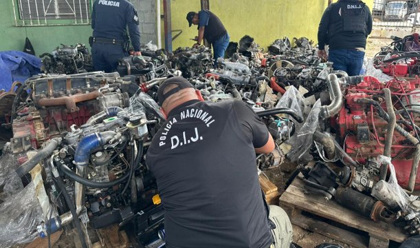 Recuperan 17 motores de autos que habían sido robados